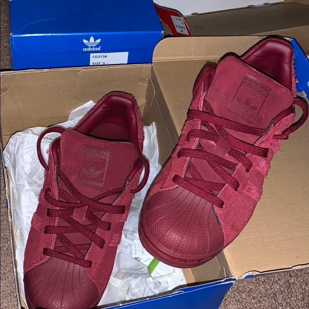 Adidas shelltoes